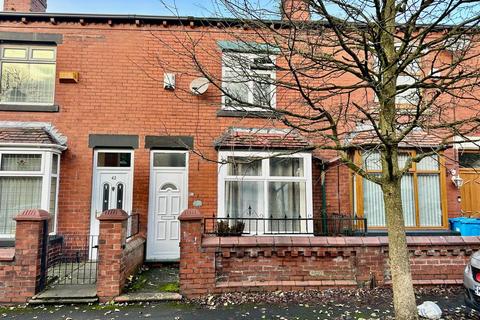 3 bedroom townhouse to rent, Gordon Avenue, Oldham