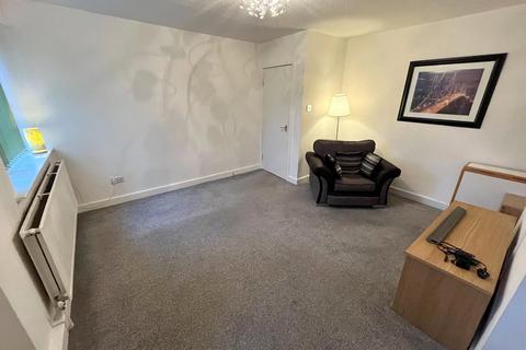 2 bedroom apartment to rent, Redmires Court, Manchester M5