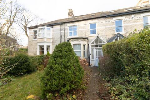 5 bedroom terraced house to rent, Station Approach, Benton, Newcastle Upon Tyne