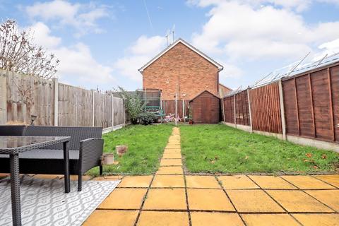 3 bedroom terraced house for sale, Methersgate, Basildon, Essex SS14