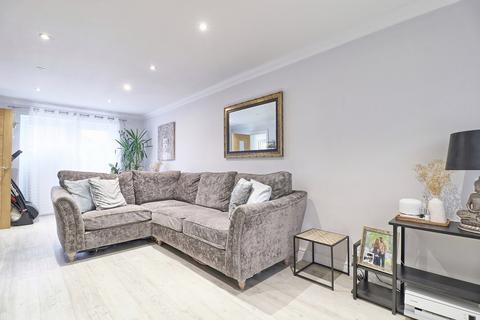 47 Methersgate, Basildon, SS14 2LS
