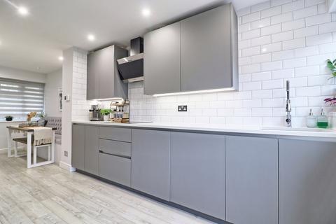 47 Methersgate, Basildon, SS14 2LS