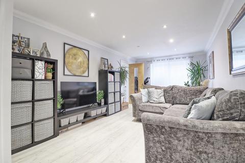 47 Methersgate, Basildon, SS14 2LS