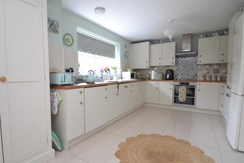 5 bedroom house for sale, Aldridge Way, Buntingford