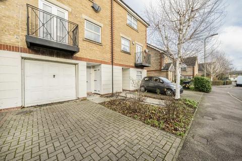 4 bedroom house to rent, Ribblesdale Avenue, London N11