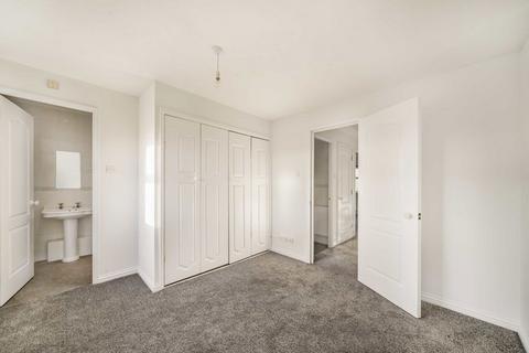 4 bedroom house to rent, Ribblesdale Avenue, London N11