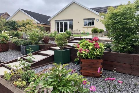 3 bedroom detached bungalow for sale, Cae Coch, Drefach, Llanelli