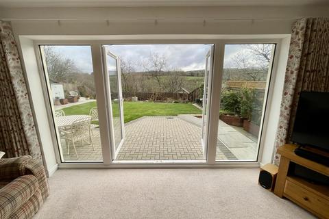 7 Cae Coch, Drefach, Llanelli, SA14 7AL