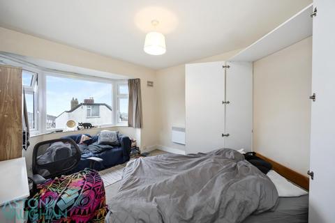 2 bedroom apartment to rent, Baden Road, Brighton BN2