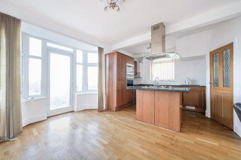 124 Moordown, London, SE18 3NG