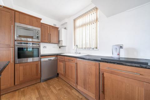 124 Moordown, London, SE18 3NG