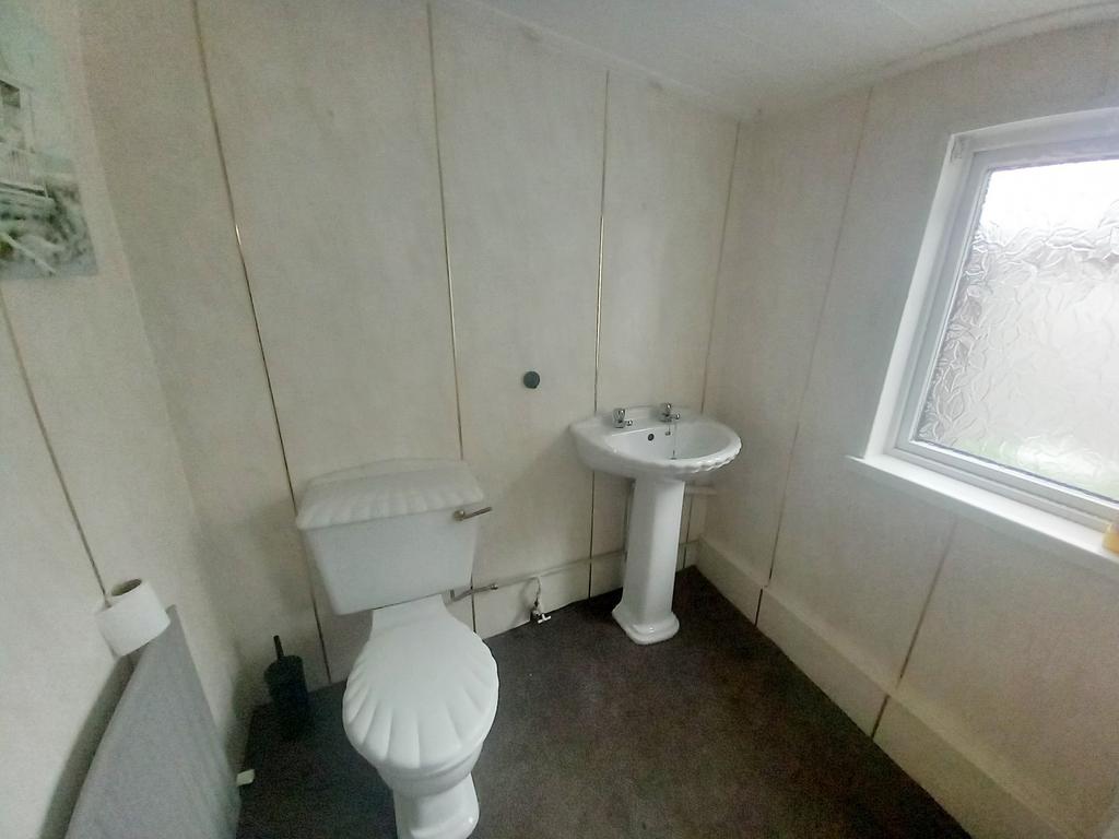 Ground floor wc
