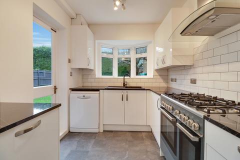7 Stevens Lane, Claygate, Esher, KT10 0TD