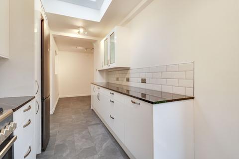 7 Stevens Lane, Claygate, Esher, KT10 0TD