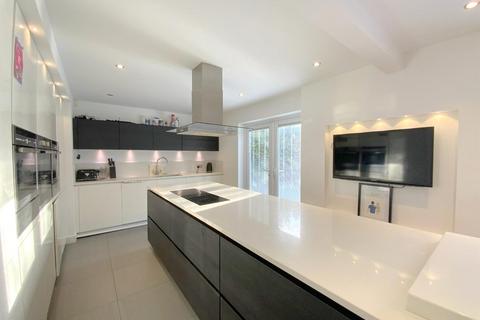 4 bedroom detached house for sale, Cheltenham Way, Cleethorpes