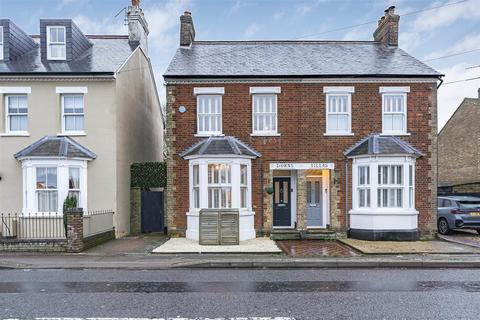 3 bedroom semi-detached house for sale, Dunstable Road, Toddington