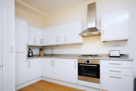 1 bedroom flat to rent, Claverton Street, Pimlico, London, SW1V