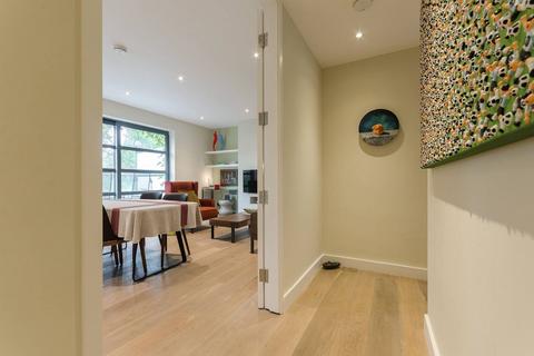 2 bedroom flat to rent, Haverstock Hill, Hampstead, London, NW3