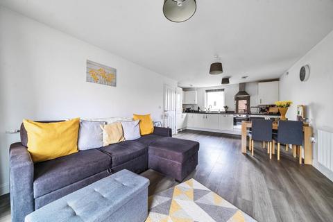 5 Condor Way, Basingstoke, RG24 9YA