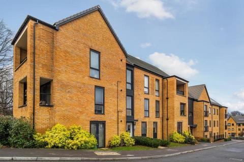 5 Condor Way, Basingstoke, RG24 9YA