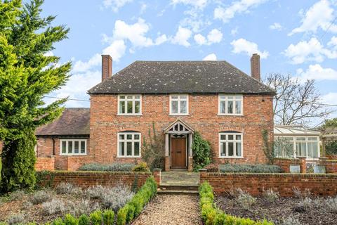 4 bedroom detached house to rent, Valley Farm,  Charndon,  OX27