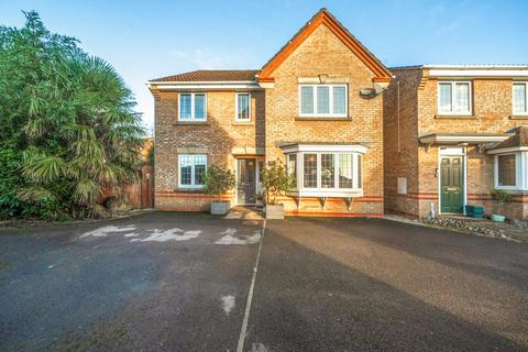 4 bedroom detached house for sale, Thatcham,  Berkshire,  RG18