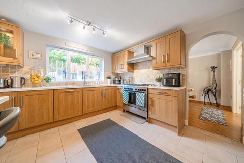 4 bedroom detached house for sale, Thatcham,  Berkshire,  RG18