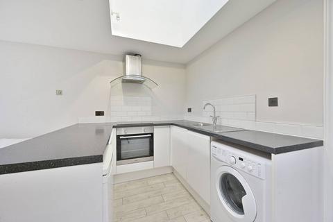 1 bedroom flat to rent, Havana Road, Earlsfield, London, SW19