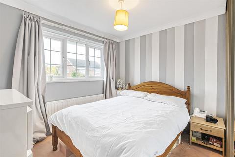 3 bedroom semi-detached house for sale, Archer Way, Swanley