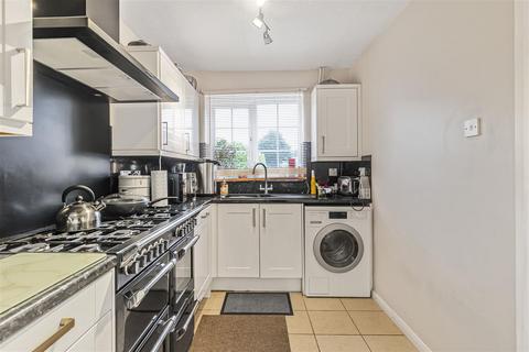 3 bedroom semi-detached house for sale, Archer Way, Swanley