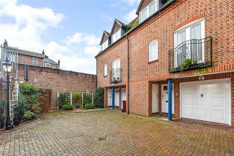 Little London Mews, Chichester, PO19