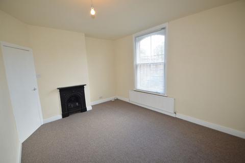 3 bedroom terraced house to rent, Nipper Lane, Whitefield, M45