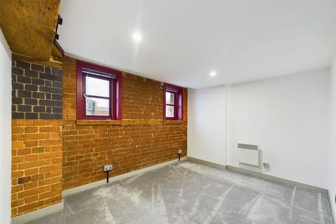undefined, The Docks, Gloucester, Gloucestershire, GL1