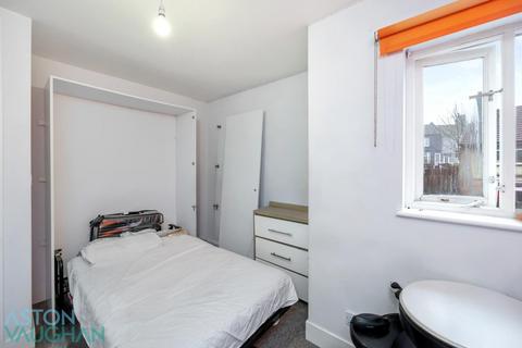 2 bedroom apartment to rent, Baden Road, Brighton BN2