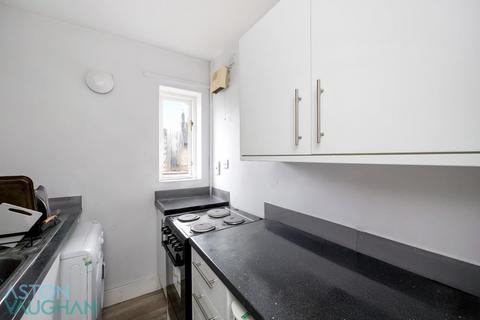 2 bedroom apartment to rent, Baden Road, Brighton BN2