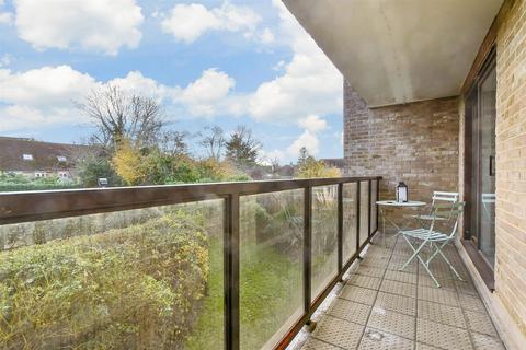 2 bedroom flat for sale, Grange Road, Sutton, Surrey