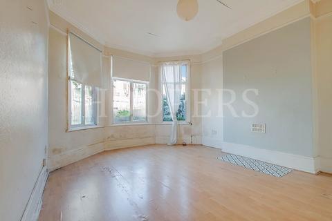 2 bedroom apartment for sale, Olive Road, London, NW2