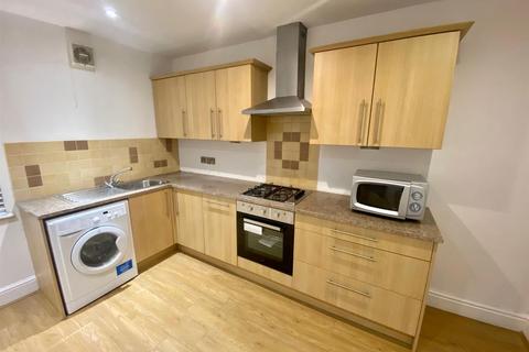 2 bedroom flat to rent, Mellor Road, Cheadle Hulme