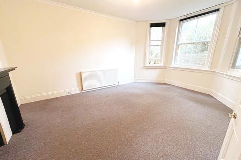 2 bedroom flat to rent, The Drive, Hove BN3