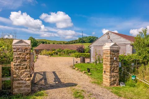 Equestrian property for sale, Northend, Southam, Warwickshire CV47 2TB