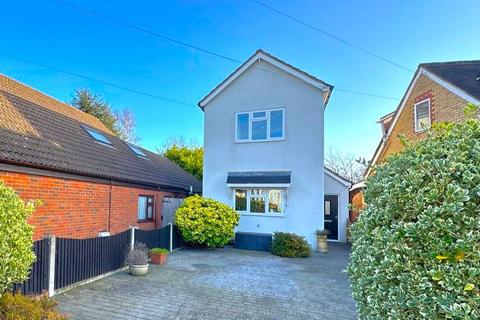 3 bedroom detached house for sale, Twydall Lane, Rainham