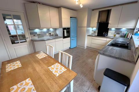 41 Arundel Drive, Poulton-le-fylde, FY6 7TE