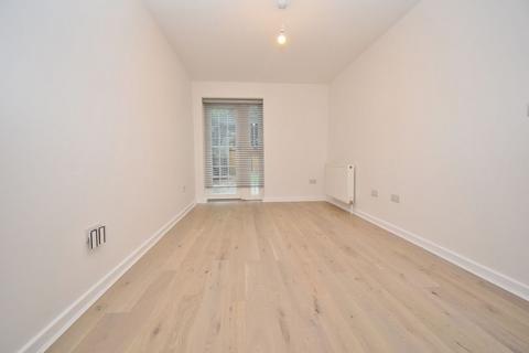 2 bedroom ground floor flat to rent, Cannon Lane, Pinner