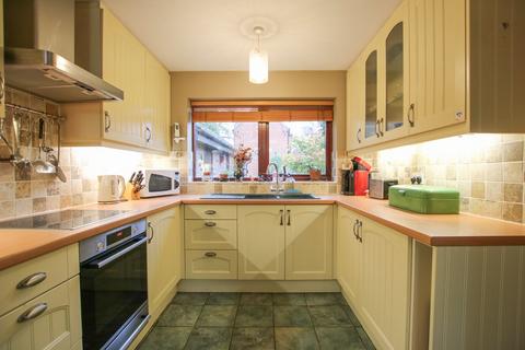 4 bedroom detached house for sale, Bird Mews, Wokingham, RG40