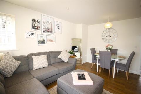 2 bedroom apartment for sale, Fullers Ground, Eagle Farm South, Milton Keynes