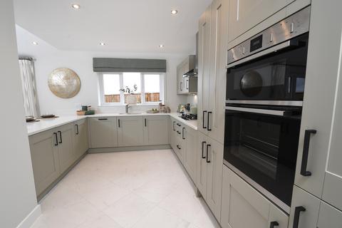 4 bedroom detached house for sale, Plot 1, The Bentley at Teasel Green, Weeland Rd DN14