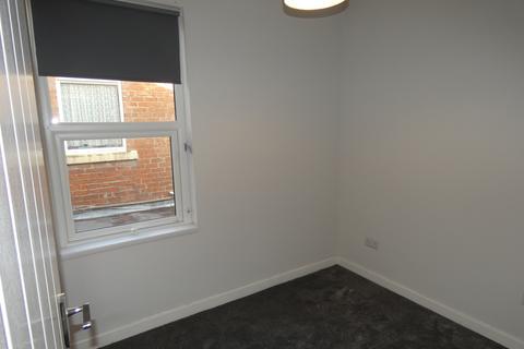 1 bedroom property to rent, Westmorland Avenue Flat 2