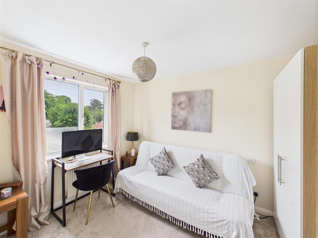 CAM04099 G0-PR0120-STILL017.jpg