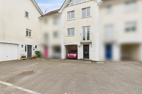 undefined, A charming mid-terrace townhouse in St Helier