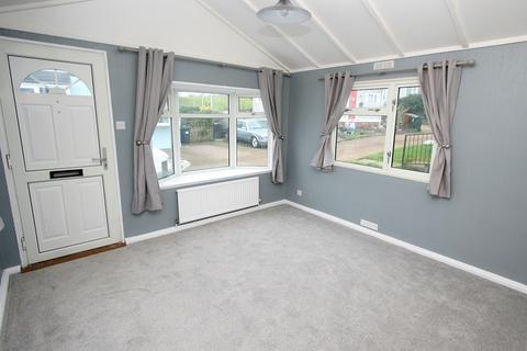 2 bedroom park home for sale, Yew Tree Park Homes, Charing TN27